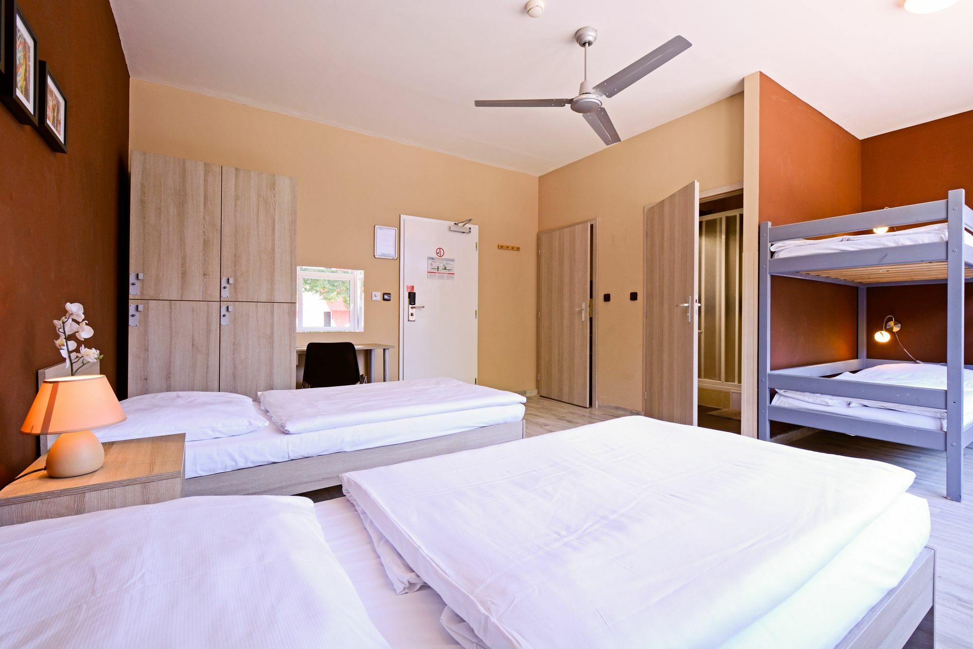 Plus Prague Hostel מראה חיצוני תמונה
